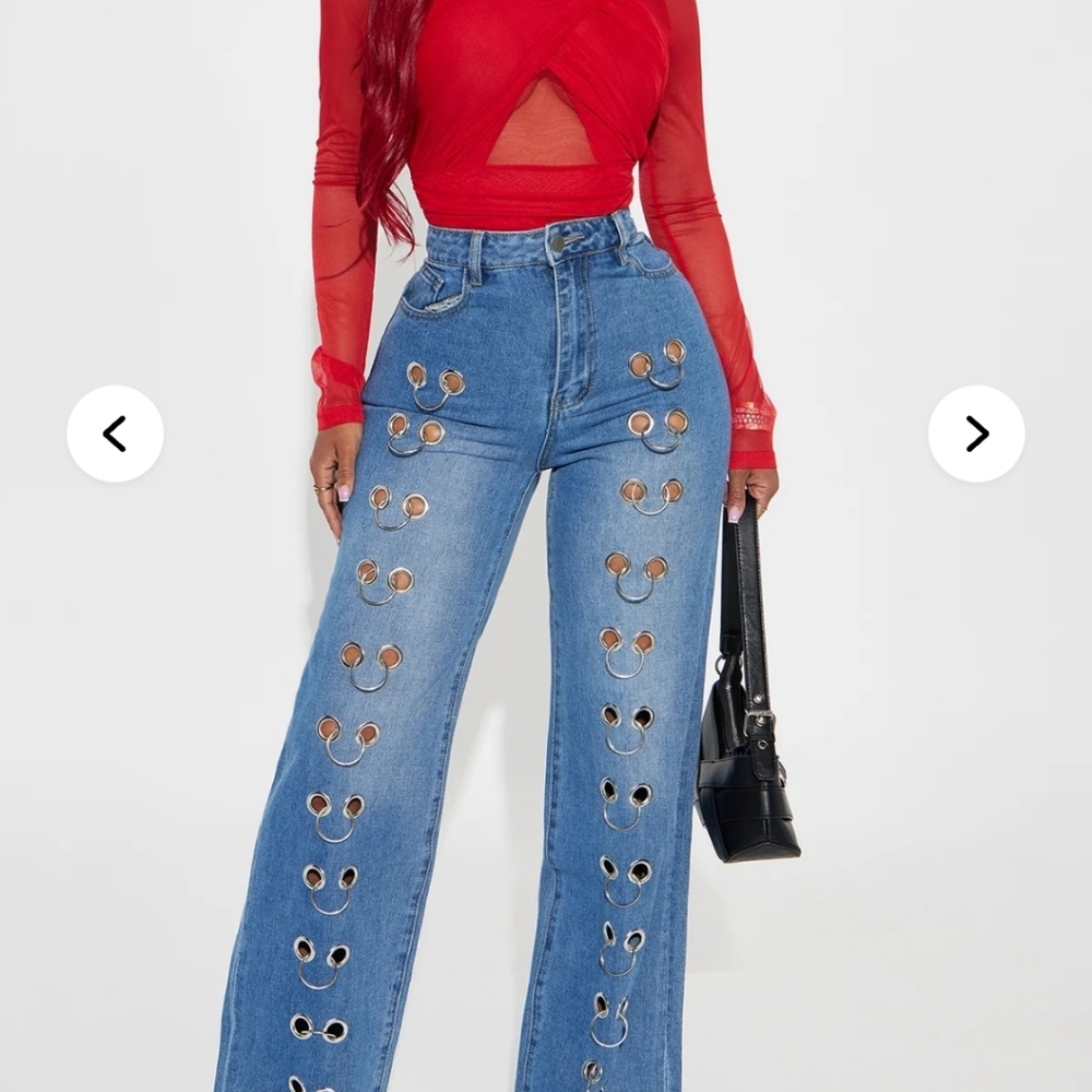 Elegant Red Sheer Long Sleeve Bodysuit - Picture 3 of 3